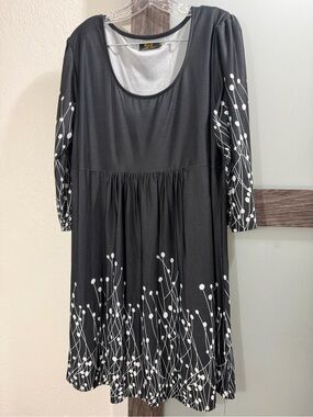 R&B Collection 2XL Black White Floral Print Long Sleeve Babydoll Dress